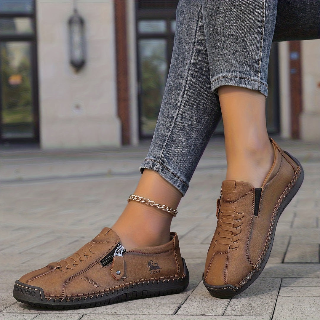 Katherine – Elegant Comfort with a Practical Zipper